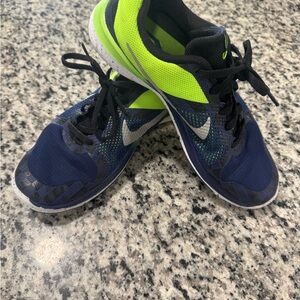 Nike Kids Neon Green and Navy Sneakers Flex Show Live and Let Fly